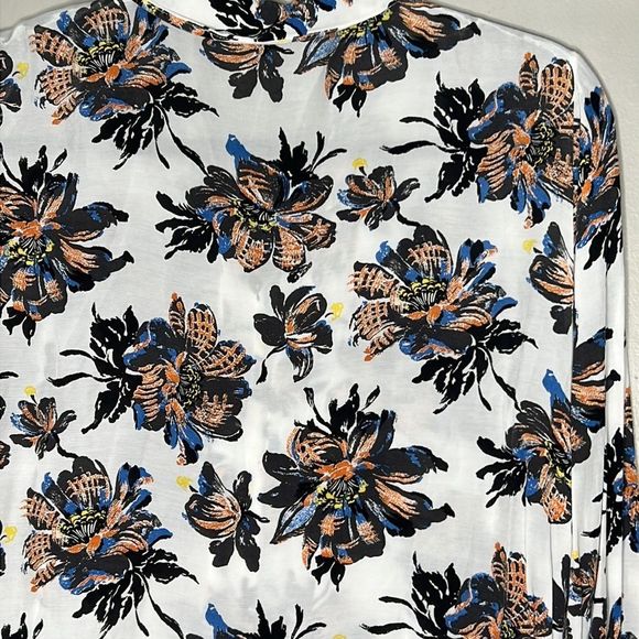 Zara floral, long sleeve, button-down blouse, size large - Picture 11 of 13